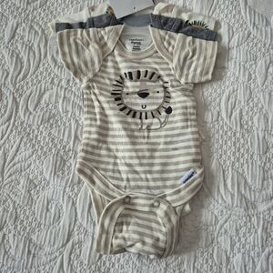 Gerber boys size preemie 3 pack of body suits organic cotton neutrals NWT